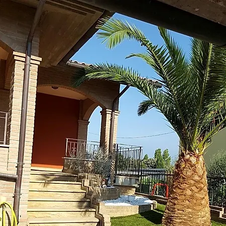 Tulipano فندق مبيت وإفطار 3*